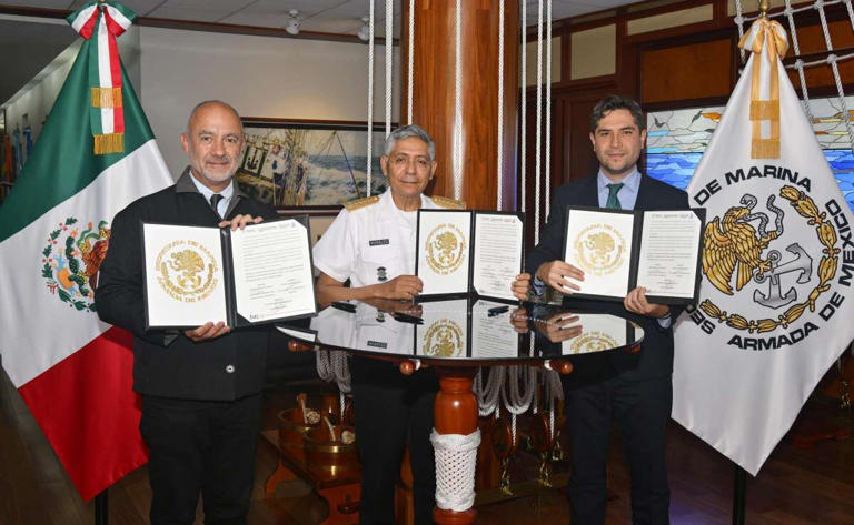 Semar, SICT y SAT firman acuerdo para fortalecer combate al contrabando de mercancías