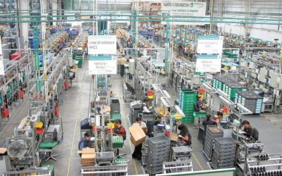 Manufactura inicia segundo semestre con retroceso en producción y empleo