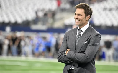 Tom Brady llama “paranoicos” a quienes critican su rol dual en la NFL