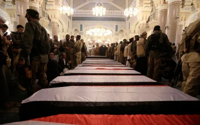 Entierran Hutíes a primer ministro y más de la mitad de su Ejecutivo asesinados por Israel
