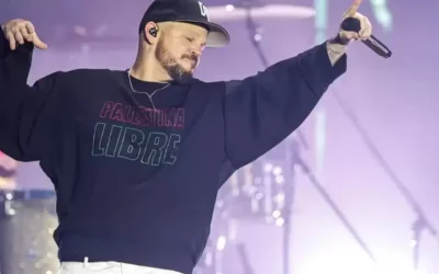 Residente supera a Café Tacvba; reunió a 180 mil almas en el Zócalo