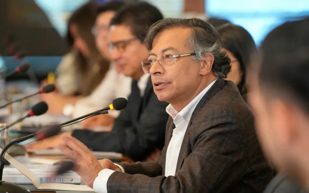 Petro apunta a “mafia internacional” por la muerte de 2 artistas colombianos en México