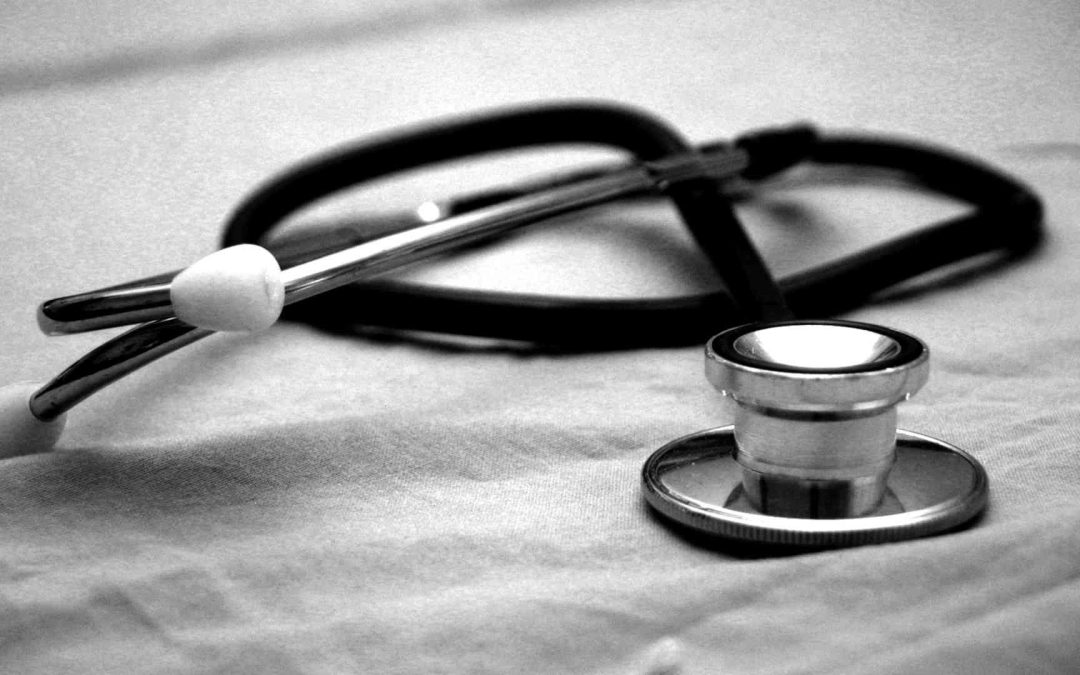 En México, la población sin acceso a salud se duplicó entre 2018 y 2024, alertan expertos