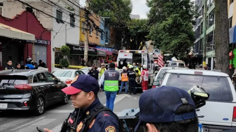 Explosión en la colonia Portales deja tres heridos y moviliza a cuerpos de emergencia