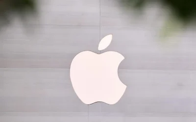 Retira Apple una aplicación para rastrear agentes migratorios de ICE en EUA