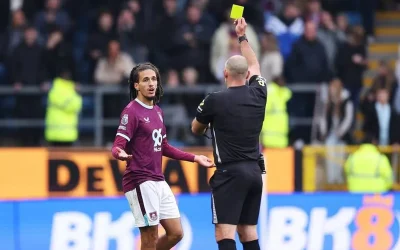 Federación Inglesa investiga a Hannibal Mejbri por escupir a la grada del Leeds United