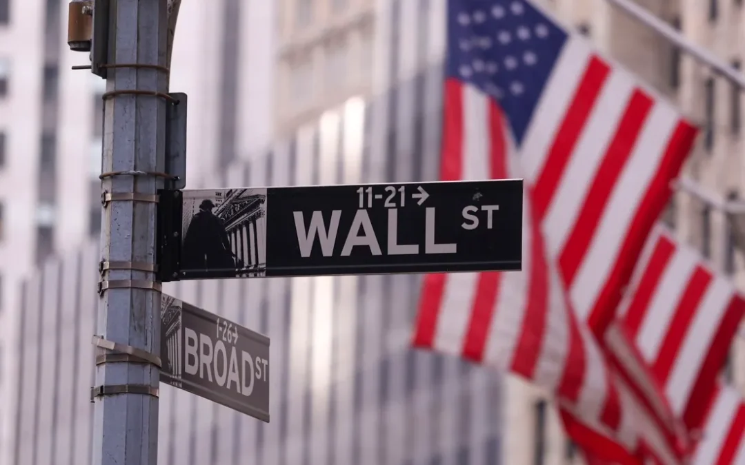Cierra Wall Street en terreno mixto, pero con el Dow Jones al alza y nuevo récord