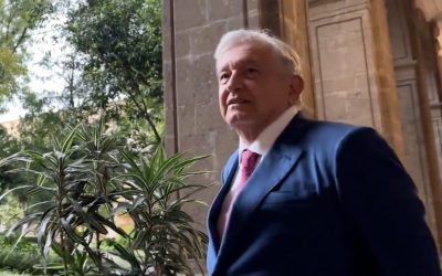 AMLO se hace presente en la FIL Zócalo