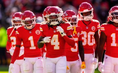 Chiefs de Kansas City aplastan a los Raiders en Arrowhead