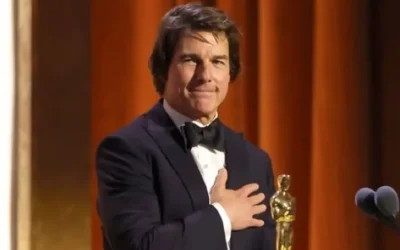 Tom Cruise recibe su primer Óscar en los Governors Awards y promete defender el cine