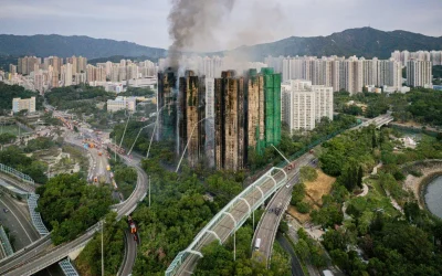 Arrestan a otras 6 personas en la investigación del incendio de las torres de Hong Kong