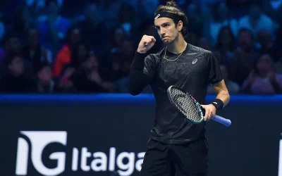 Musetti vence a De Miñaur y retrasa el pase de Alcaraz en Turín