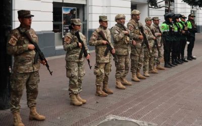 Perú declarará estado de emergencia en frontera con Chile tras bloqueo de migrantes y crisis migratoria