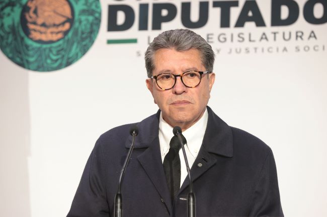 Monreal llama a no lucrar con asesinato de Carlos Manzo; pide “no subir al carro del odio, ni al tren de la furia”