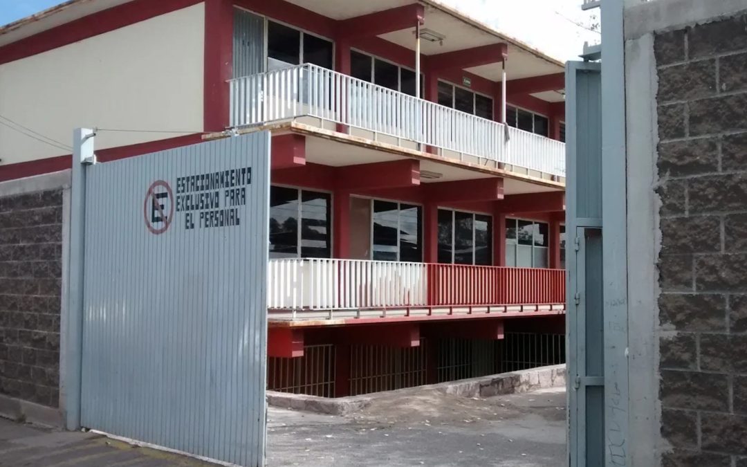 Investigan a un alumno de secundaria en Zacatecas por hacer imágenes íntimas de sus compañeros con IA