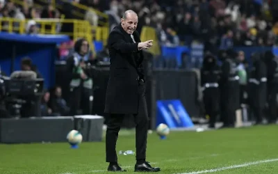 Napoli acusa al DT del AC Milan por realizar ‘insultos fuera de control’