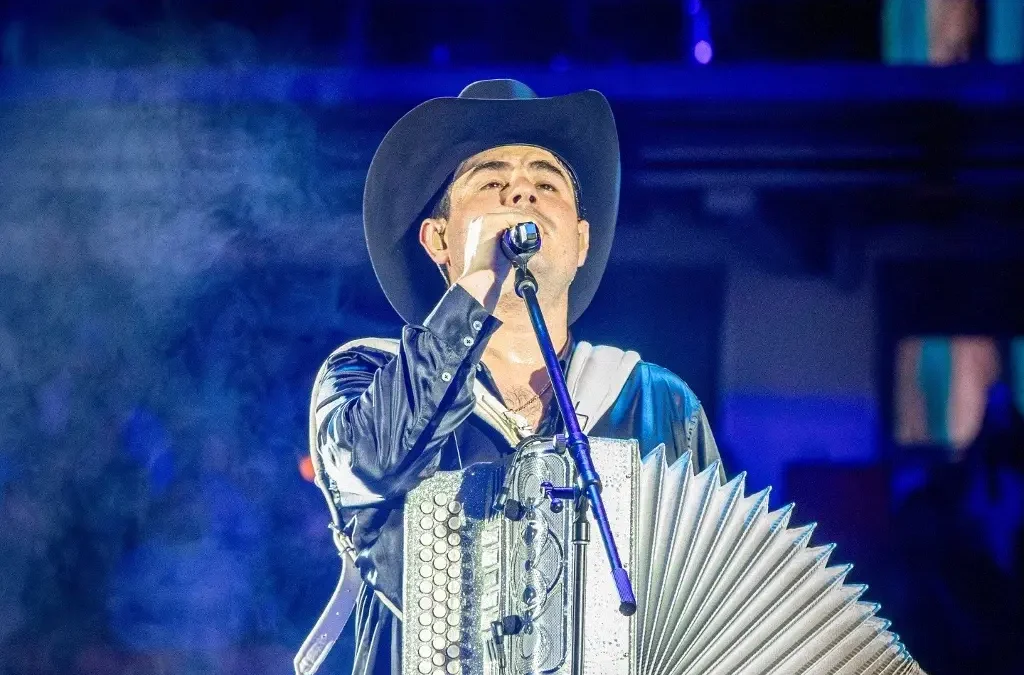 Alfredo Olivas anuncia paro indefinido de los escenarios