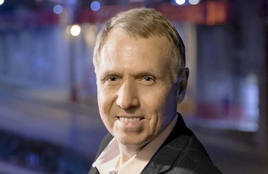 Centro Kennedy demandará a músico que canceló concierto de Navidad por cambio de nombre