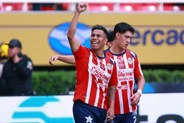 Con Ángel Sepúlveda encendido, Chivas golea a Irapuato