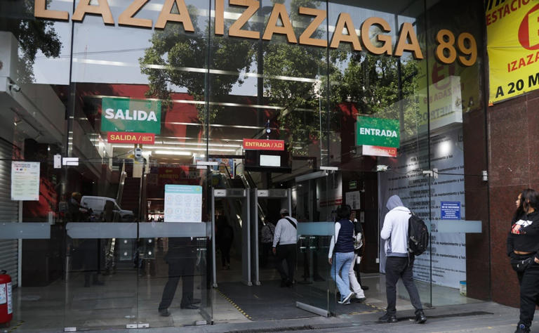 Chinos cubren 30% del Centro histórico de CDMX, alerta Canaco