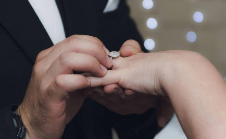 Funcionarios del Registro Civil casan a pareja sin su consentimiento en Oaxaca