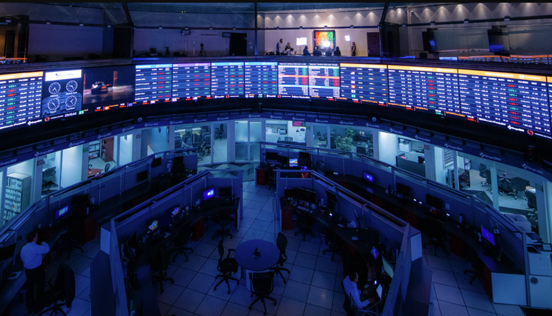 Gana la Bolsa Mexicana 0.42% y ubica su IPC en casi 64 mil unidades