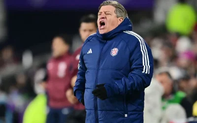 Fonseca sobre el fracaso del “Piojo” Herrera en Costa Rica: “Lo barato salió caro”