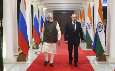 Putin ratifica un acuerdo con India que regula el envío mutuo de personal y equipo militar