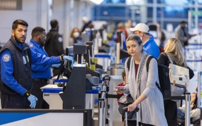 EE.UU. anuncia nueva tarifa en aeropuertos para pasajeros sin Real ID