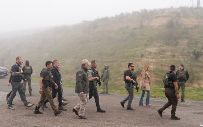 EE.UU. pide a los migrantes que están ilegalmente en el país que se “vayan a casa”