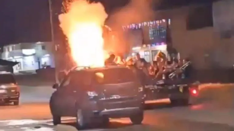 Explota pirotecnia en camioneta durante celebración a la Virgen en Guanajuato