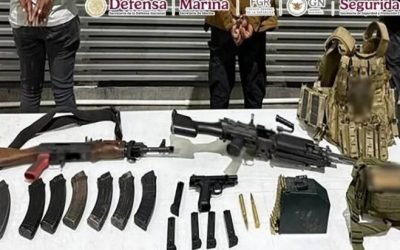 Detienen a 16 personas y aseguran armas durante operativo en Michoacán