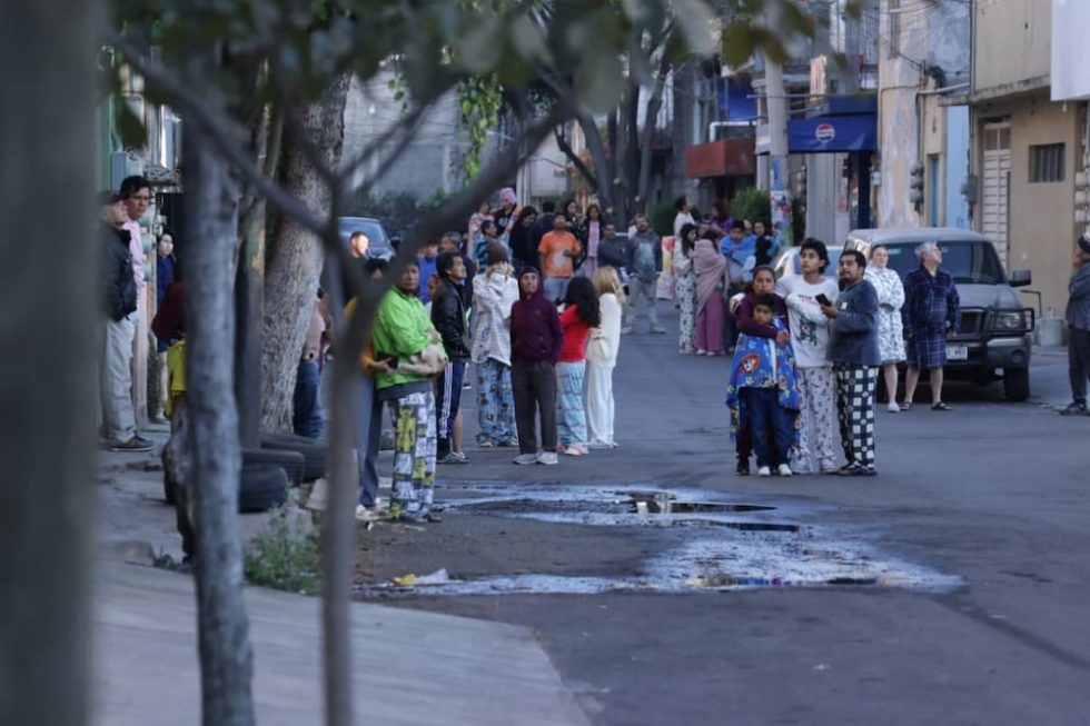 Reporta Brugada 12 lesionados tras temblor de 6.5; Alcaldía BJ registra una persona fallecida
