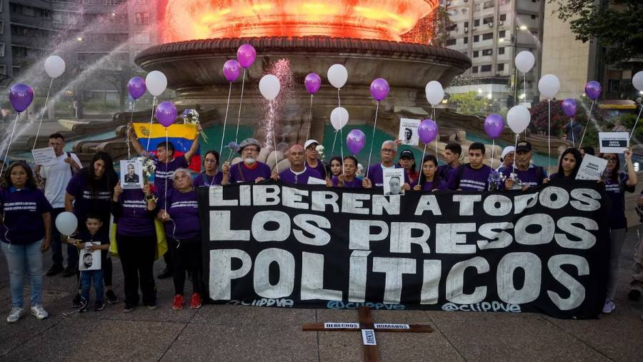 Venezuela inicia liberación de presos políticos bajo gobierno de Nicolás Maduro