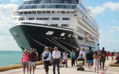 Fortalece Yucatán su posicionamiento en la industria de cruceros con el primer arribo del Azamara Onward