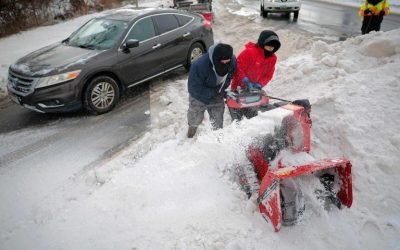 Tormenta invernal deja al menos 17 muertos en EU; reportan 800 mil cortes de energía en el país