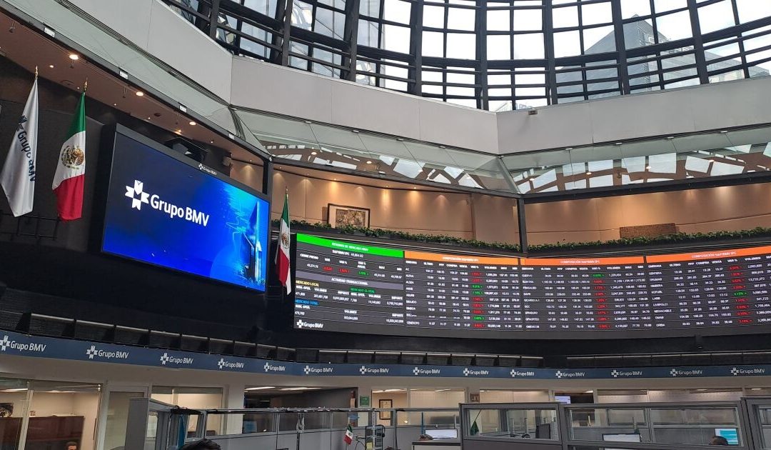 Gana la BMV 1.57%, anota nuevo máximo histórico y suma 8 avances al hilo