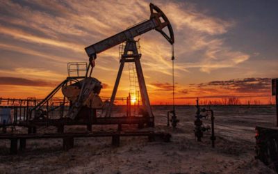 Sobreoferta mundial de petróleo compensaría incertidumbre sobre la producción en Irán y Venezuela: Fitch Ratings