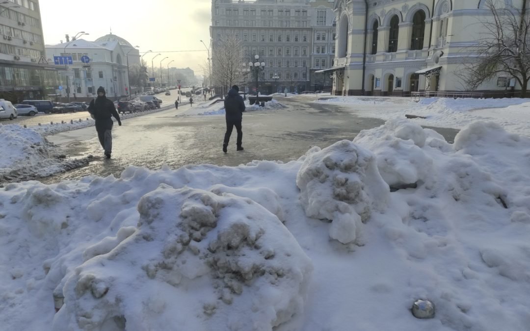 Daña Rusia aún más el sistema energético ucraniano con temperaturas a 15 grados bajo cero