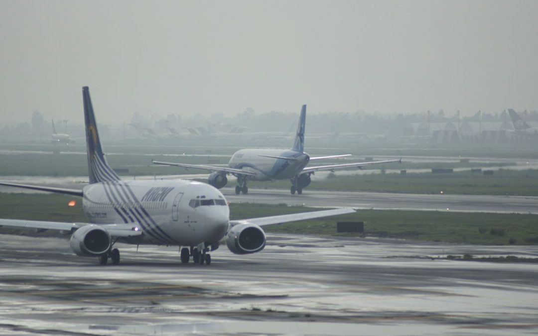 Suspende AICM despegues y aterrizajes a causa de la neblina