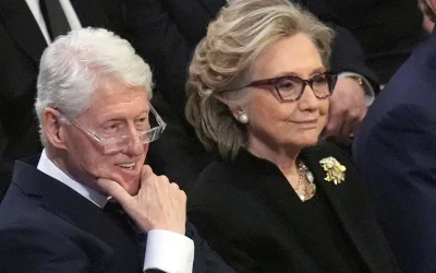 Rechazan los Clinton testificar en caso Jeffrey Epstein