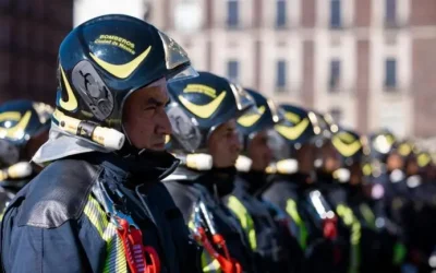 Celebra Clara Brugada 170 años del Heroico Cuerpo de Bomberos