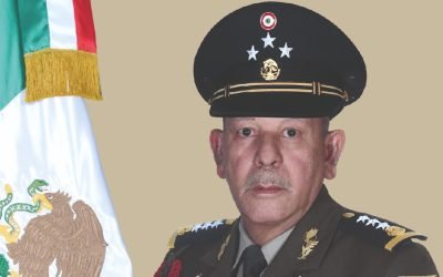 Defensa anuncia relevo en su estructura; el general Enrique Covarrubias pasa a retiro