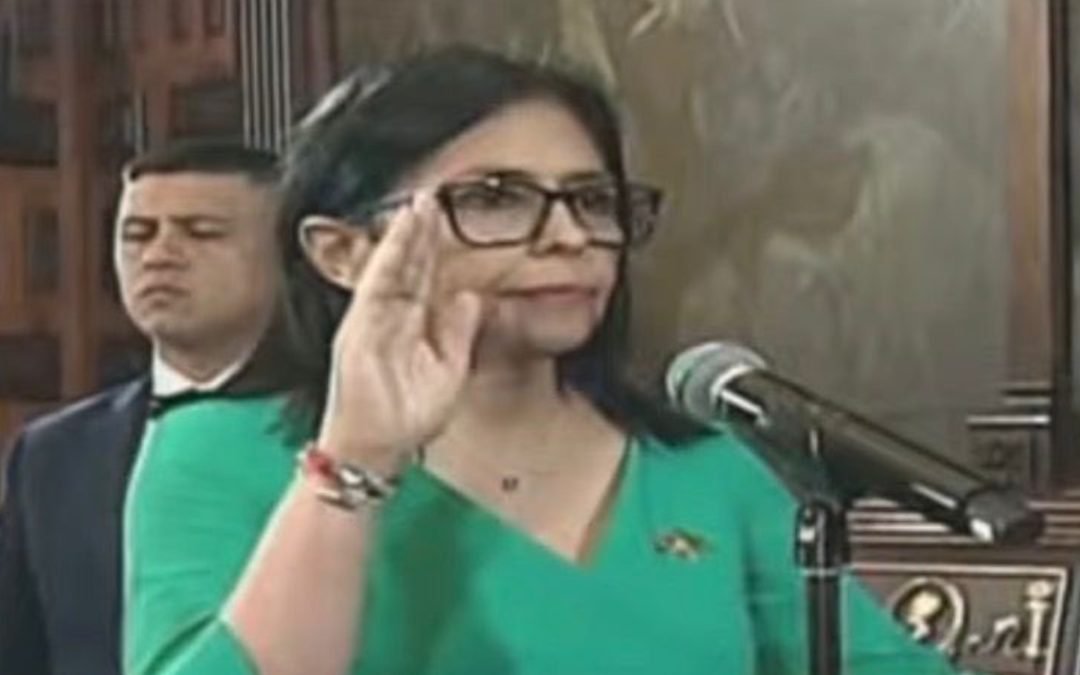Delcy Rodríguez jura como presidenta encargada de Venezuela