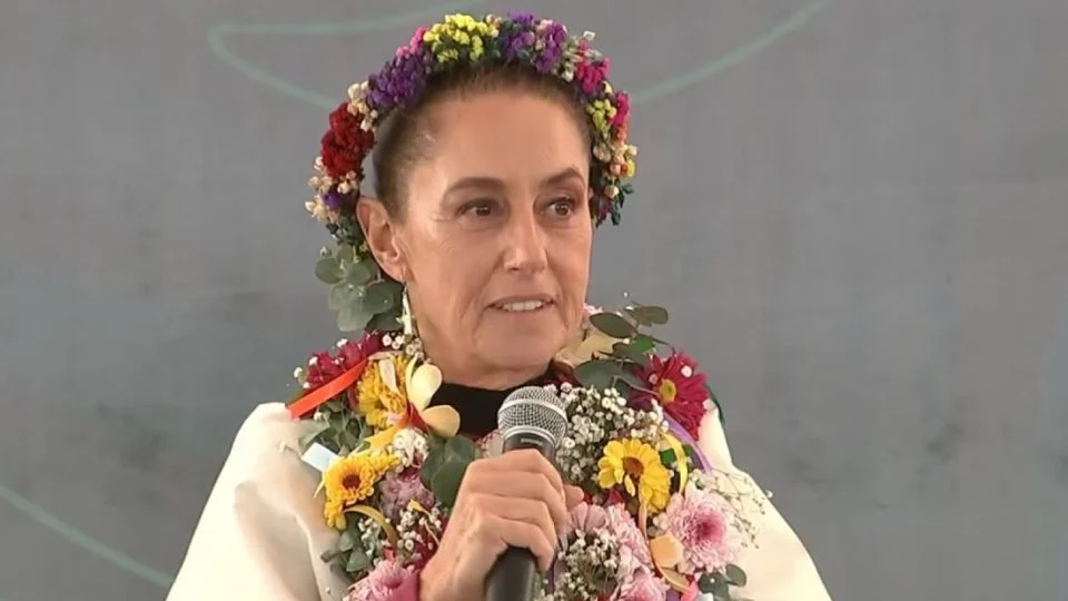 Niega la Presidenta acciones militares de EU en México; sobre la difundida información gráfica del avión gringo que con misiles aterrizó en Toluca, nada dijo.