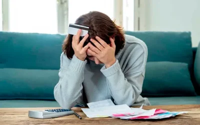 Mala educación financiera dispara deudas en México