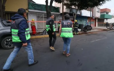 Detectan toma ilegal de hidrocarburo en avenida Tezozómoc, Azcapotzalco