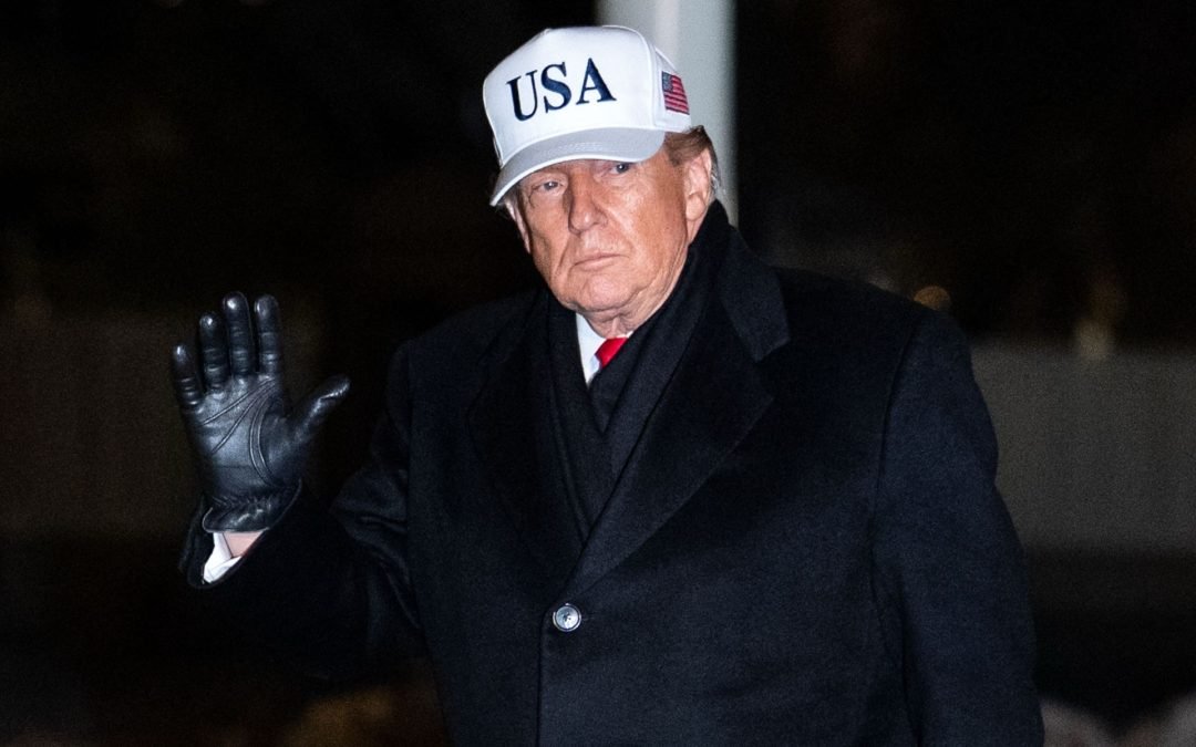 Trump afirma que la flota enviada a Irán está lista para actuar, como en Venezuela