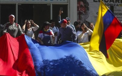 Venezolanos en México piden una transición pacífica tras la intervención de EE.UU.