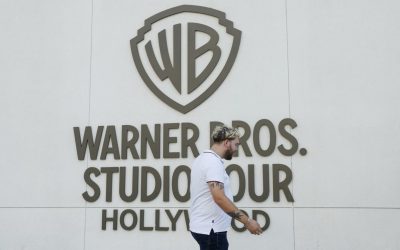 Consejo de Warner Bros rechaza la última oferta de Paramount y apuesta por fusión con Netflix